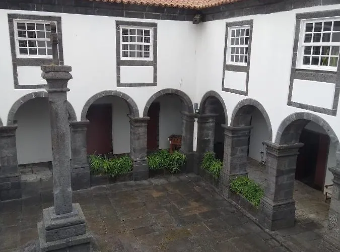 Azores Youth - Pico São Roque do Pico