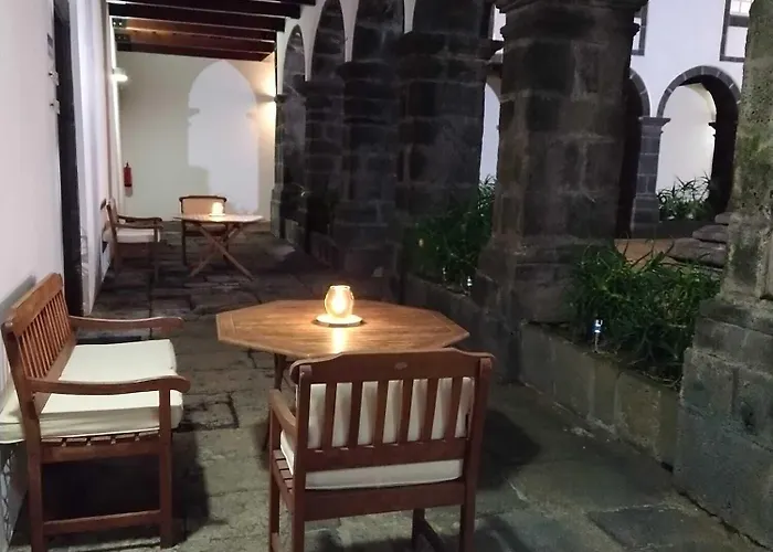 Azores Youth - Pico São Roque do Pico