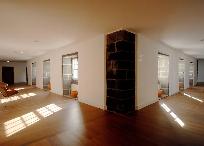 Azores Youth - Pico São Roque do Pico